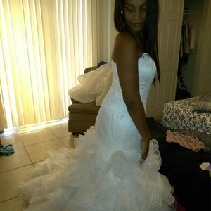 Elegant White Wedding Dress